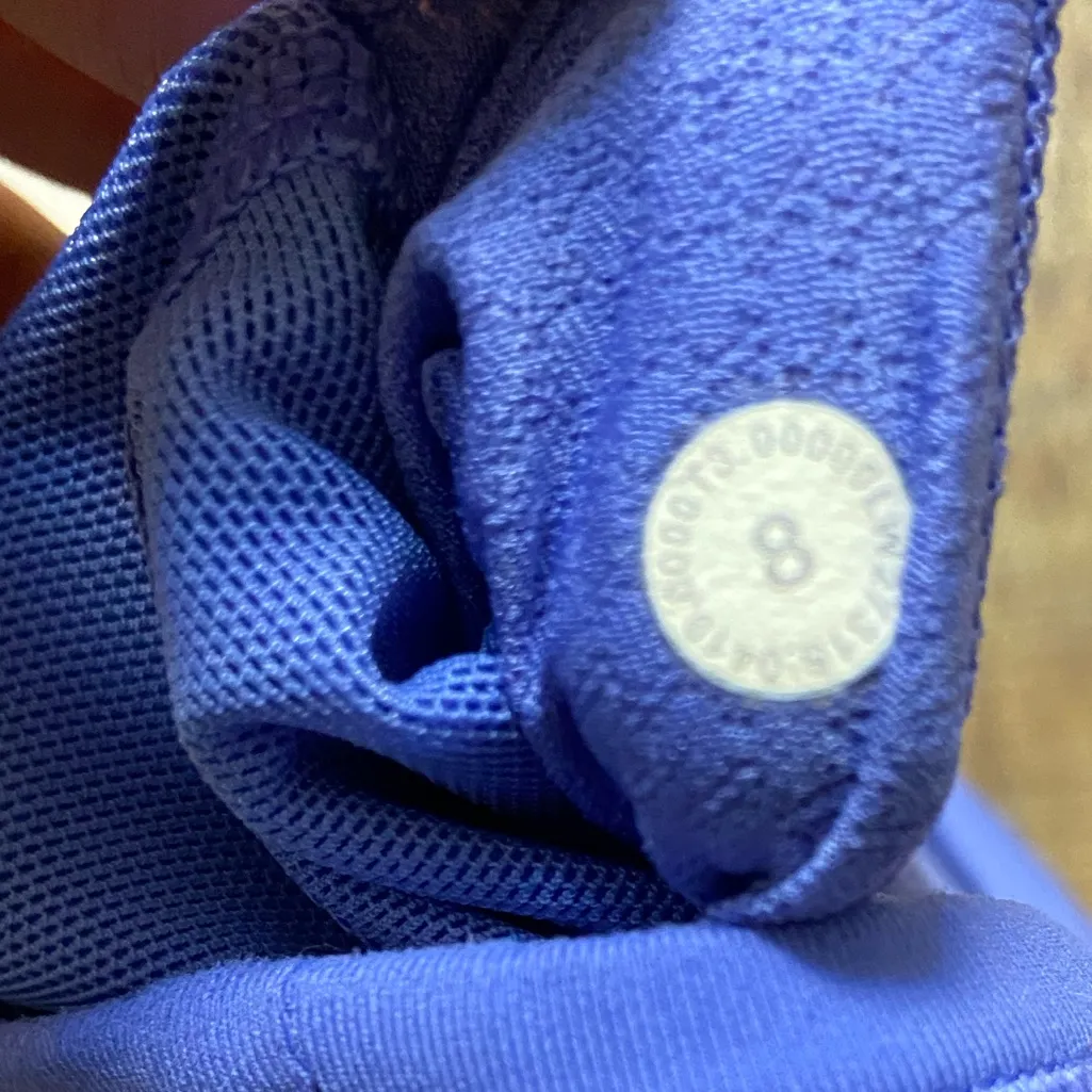 Lululemon Free To Be Wild Sports Bra‎ Blue Size 8 Women - Image 4