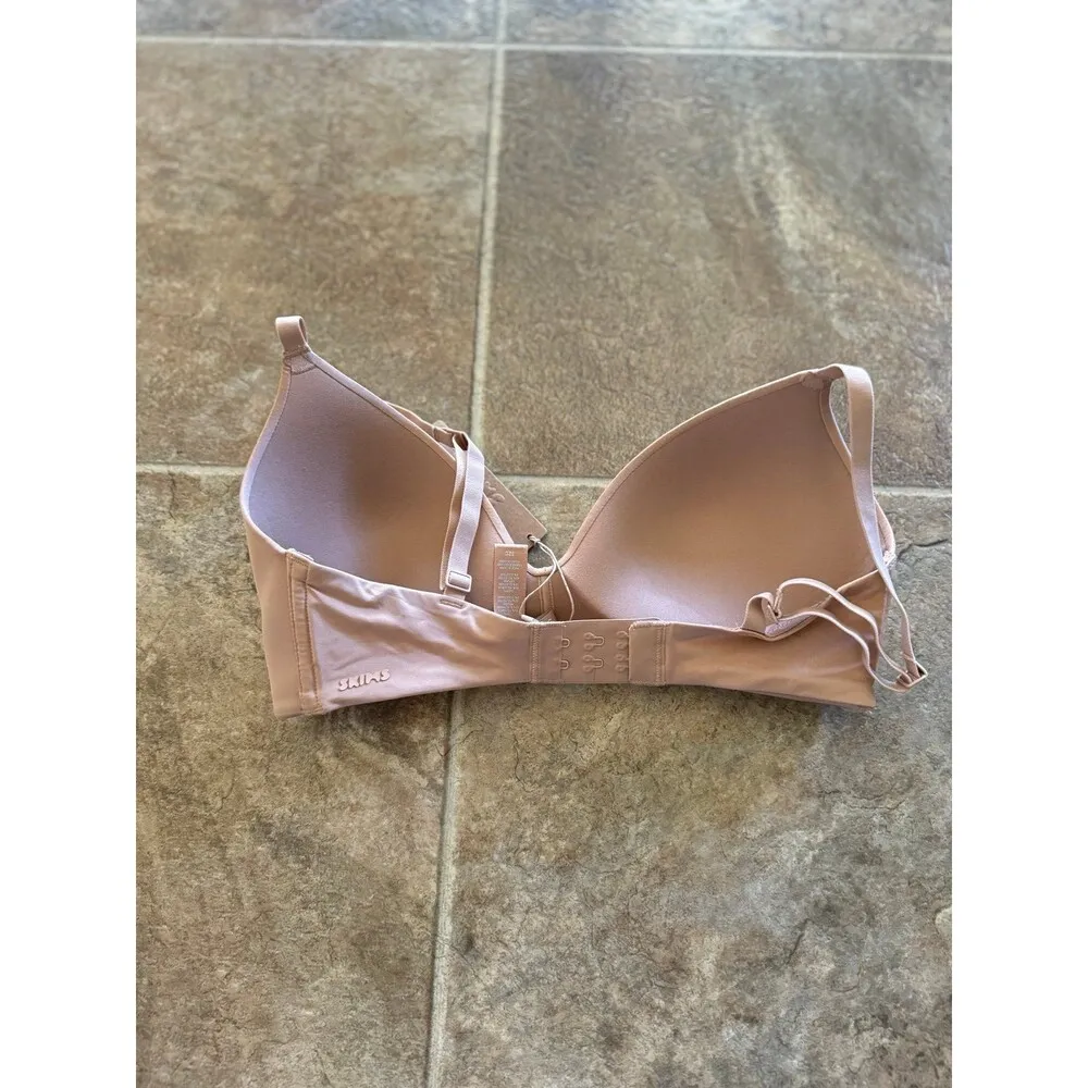SKIMS  Wireless Form Lightly Lined Bra Size 32C Clay - Image 6