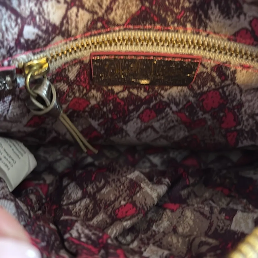 ELLIOTT LUCA METALLIC WOVEN GOLD BRONZE LEATHER WEAVE CROSSBODY
BRASS HARDWARE - Image 15