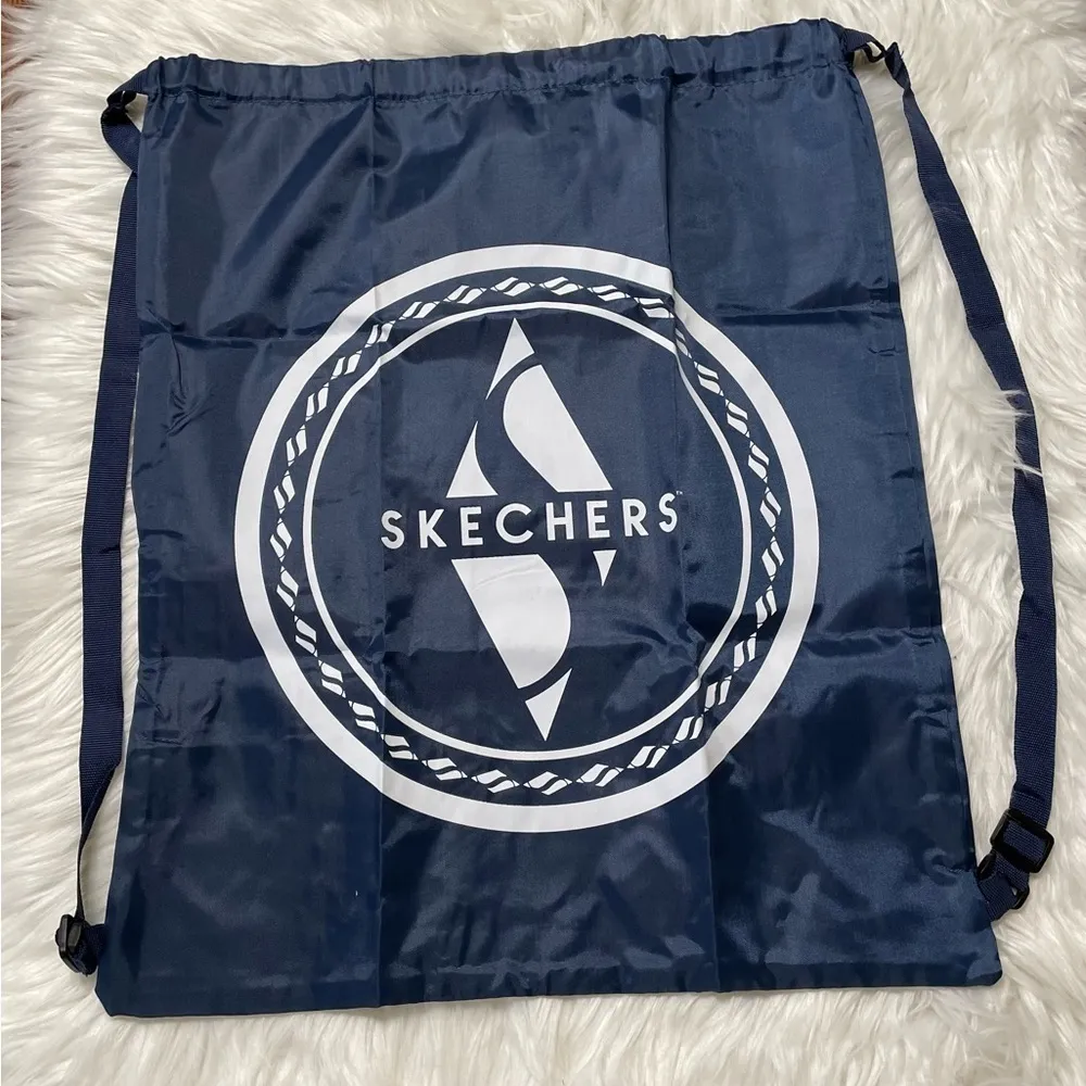 Skechers  Drawstring Backpack Navy Blue and White Logo New - Image 7