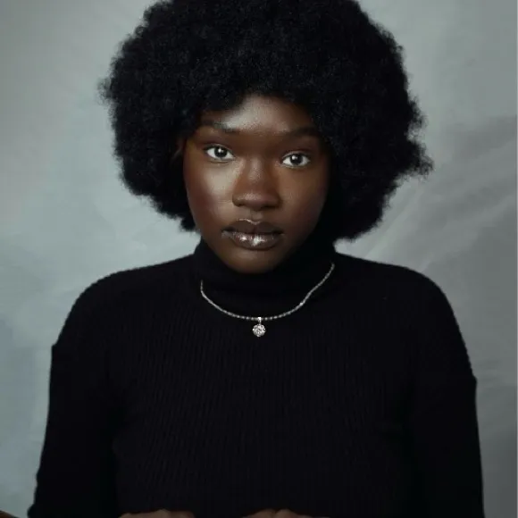 Elegant Silver Pendant with Clear Gemstone - Image 2