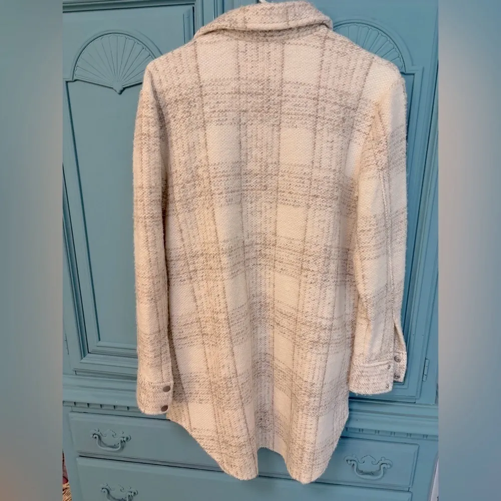 BB Dakota Steve Madden cream & tan plaid Shacket - super cute over leggings - Image 3