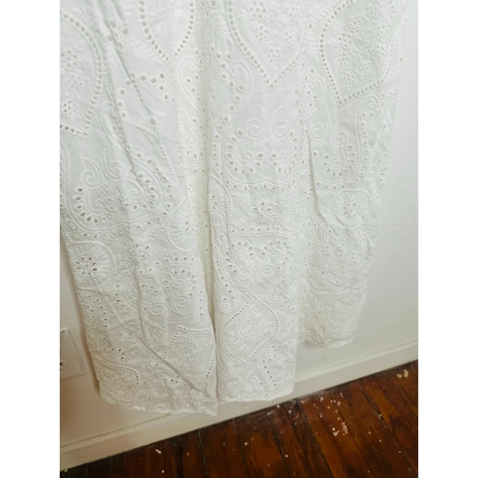 ALLSAINTS White Eyelet 100% Cotton Mock Neck Camila Broderie A - Image 5