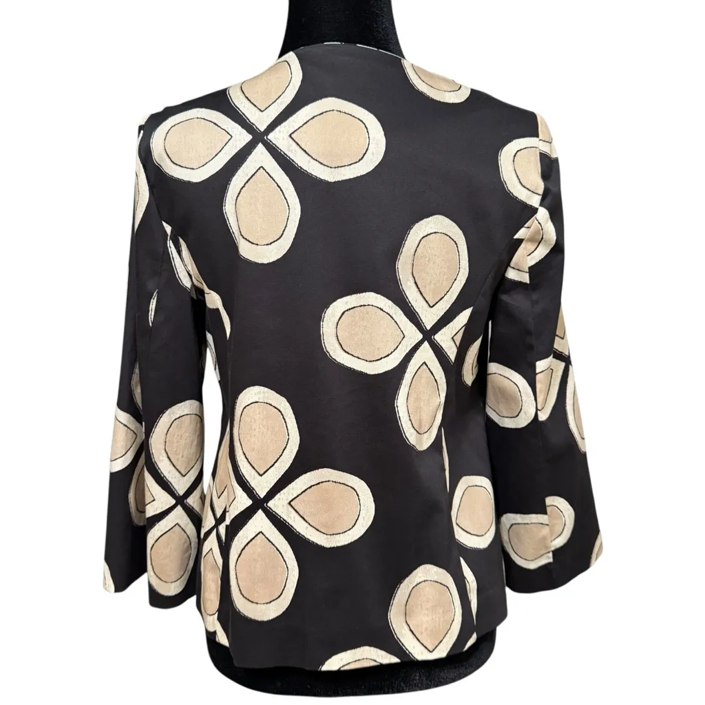Chico’s Black Beige Abstract Floral Hook Front Jacket Size 0 - Image 4