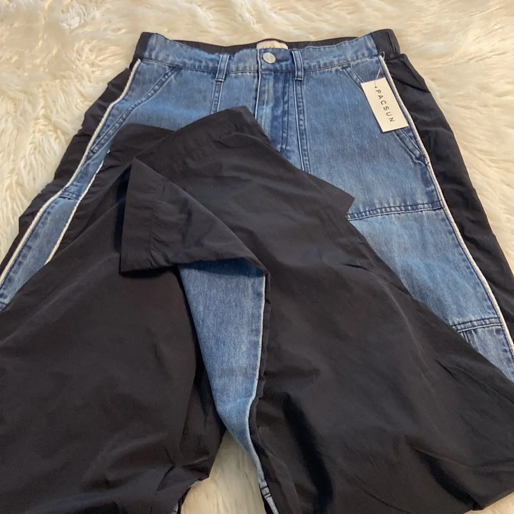 PacSun Blue Flare Wide-Leg Jeans size XS brand new inseam 32” waist 28” - Image 10