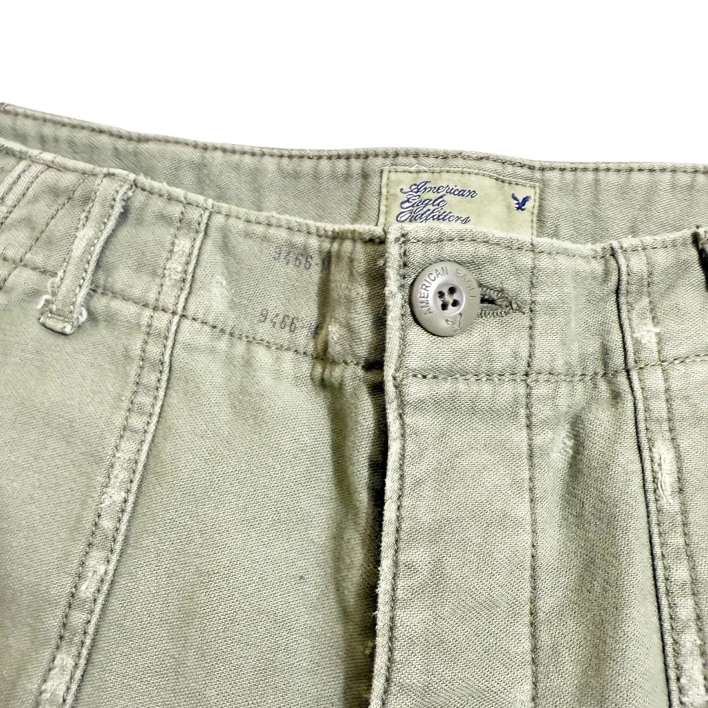 American Eagle Olive Green Cargo‎ Utility Shorts Women’s Size 2 - Image 4