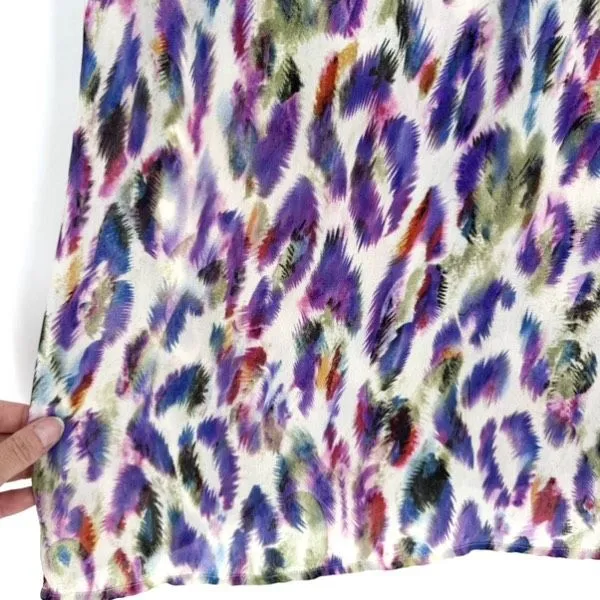 CAbi Plume Feather Print Short Sleeve Blouse #5027 Size Medium‎ Whimsigoth - Image 4