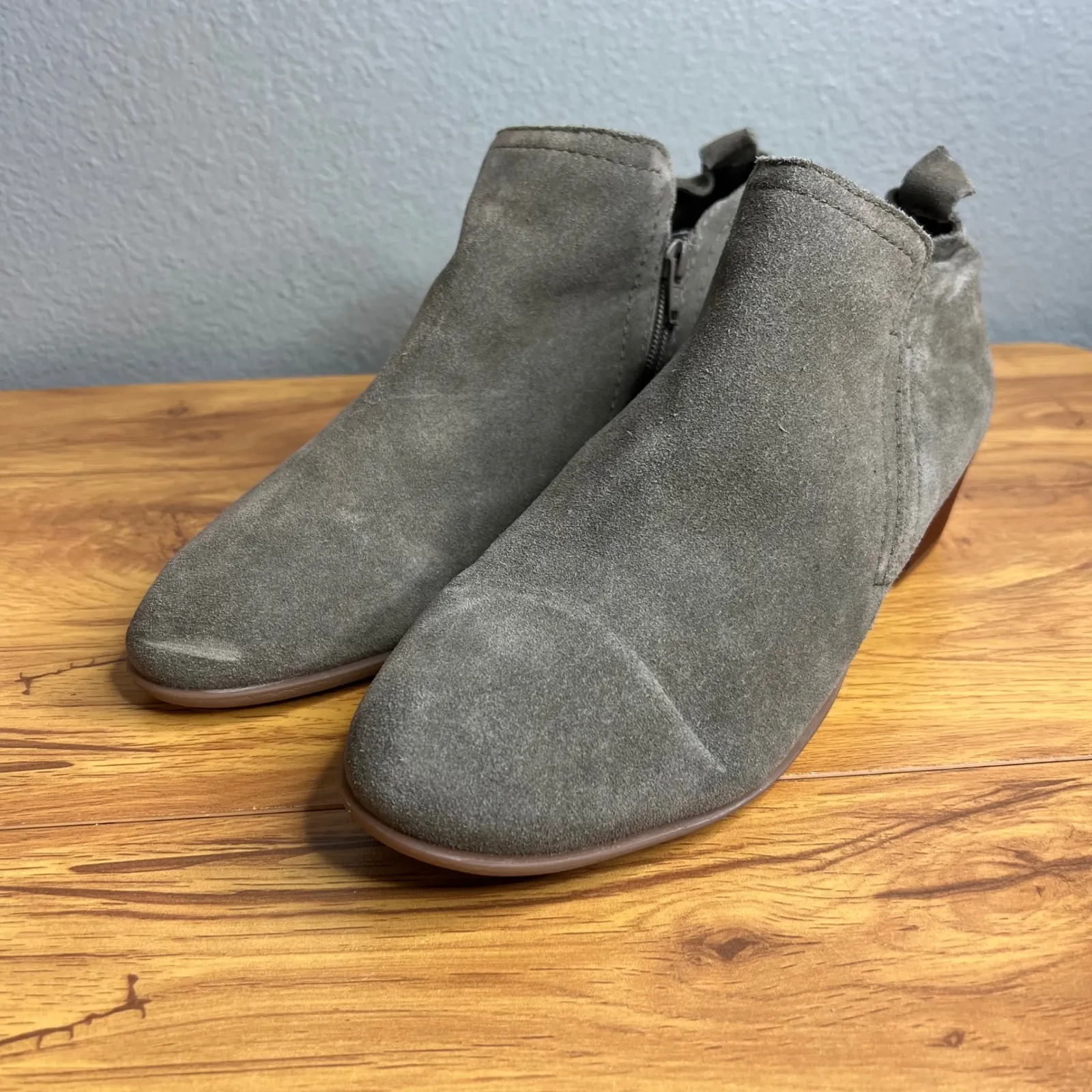 Diba Short Ankle Boots Booties Size 10W 10 Wide Leather Suede Taupe Gray NEW - Image 4
