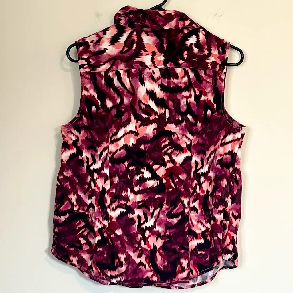 212 Collection Pink and Black Patterned Button Up Sleeveless Blouse - Image 5