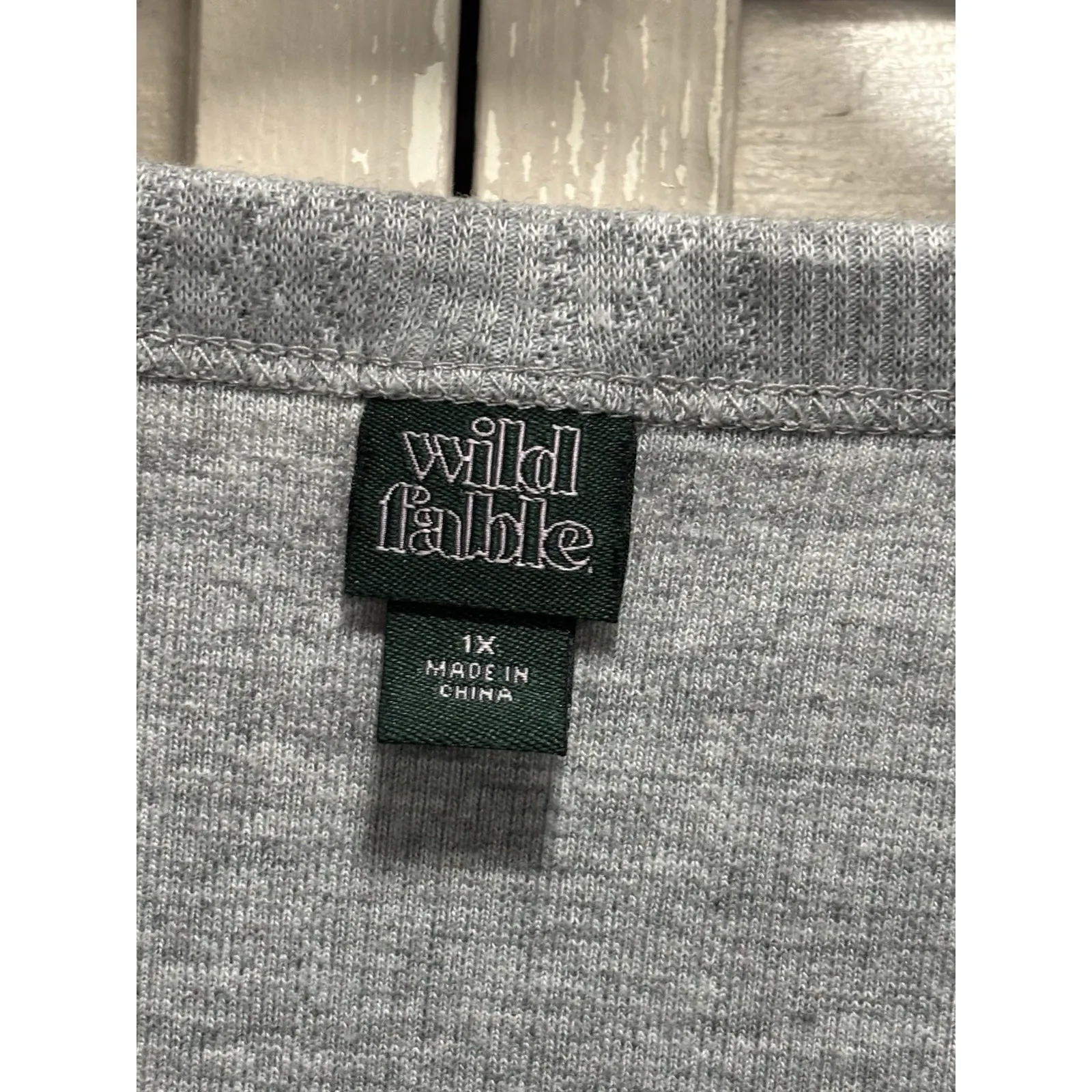 Wild Fable Gray Long Sleeve Top Size 1X Scoop Neck Ribbed Soft Casual Runs Small - Image 2