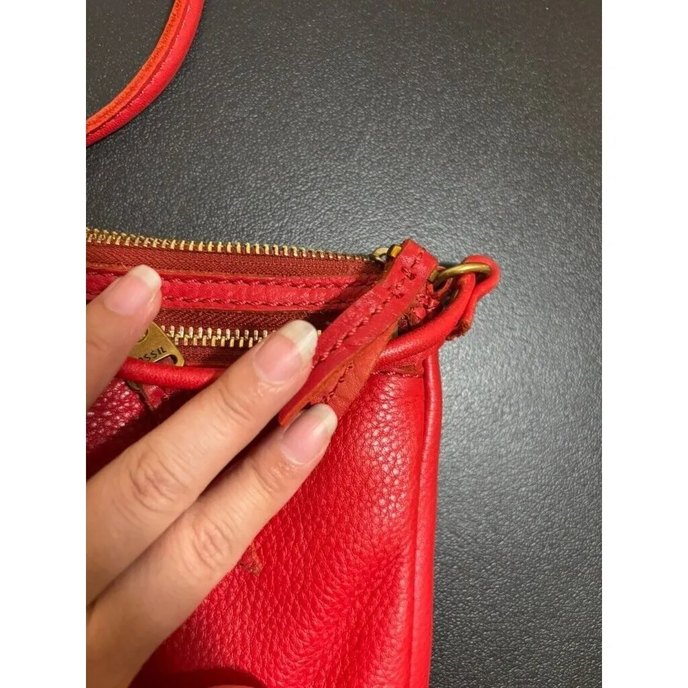 Fossil Erin Fuchisa Red Pebbled Leather Crossbody Purse Bag Double Pocket Front - Image 11