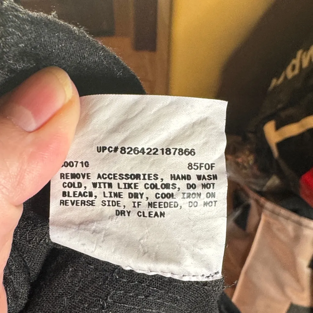 I.N. Studio Black and Silver Sequin Jumpsuit Size Medium - Image 11