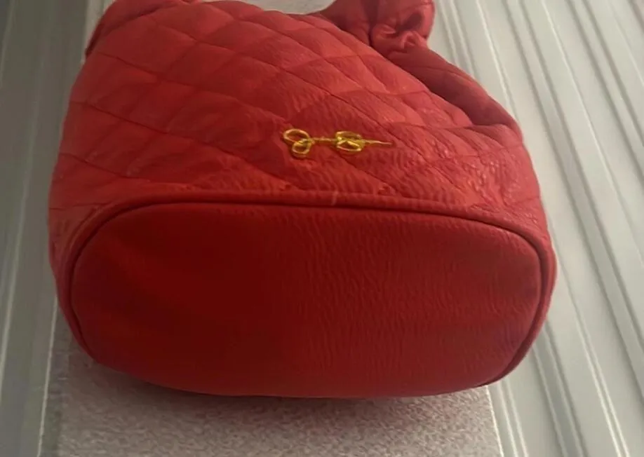 Jessica Simpson Tomato Red Quilted Bucket Bag Purse Adjustable Strap Statement - Image 4