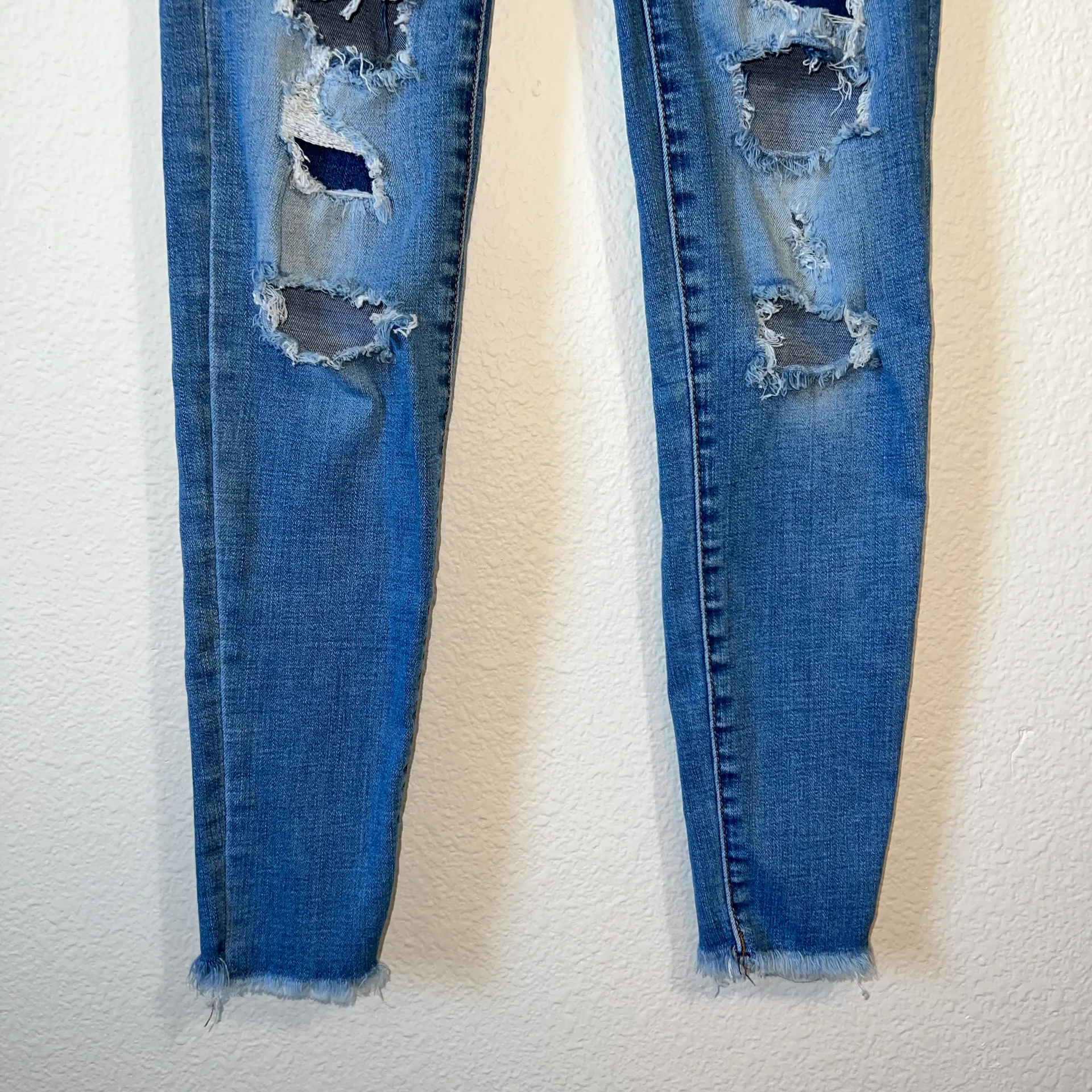 American Eagle  - AEO Light Wash Distressed Super Stretch Hi Rise Jegging Jeans - Image 3