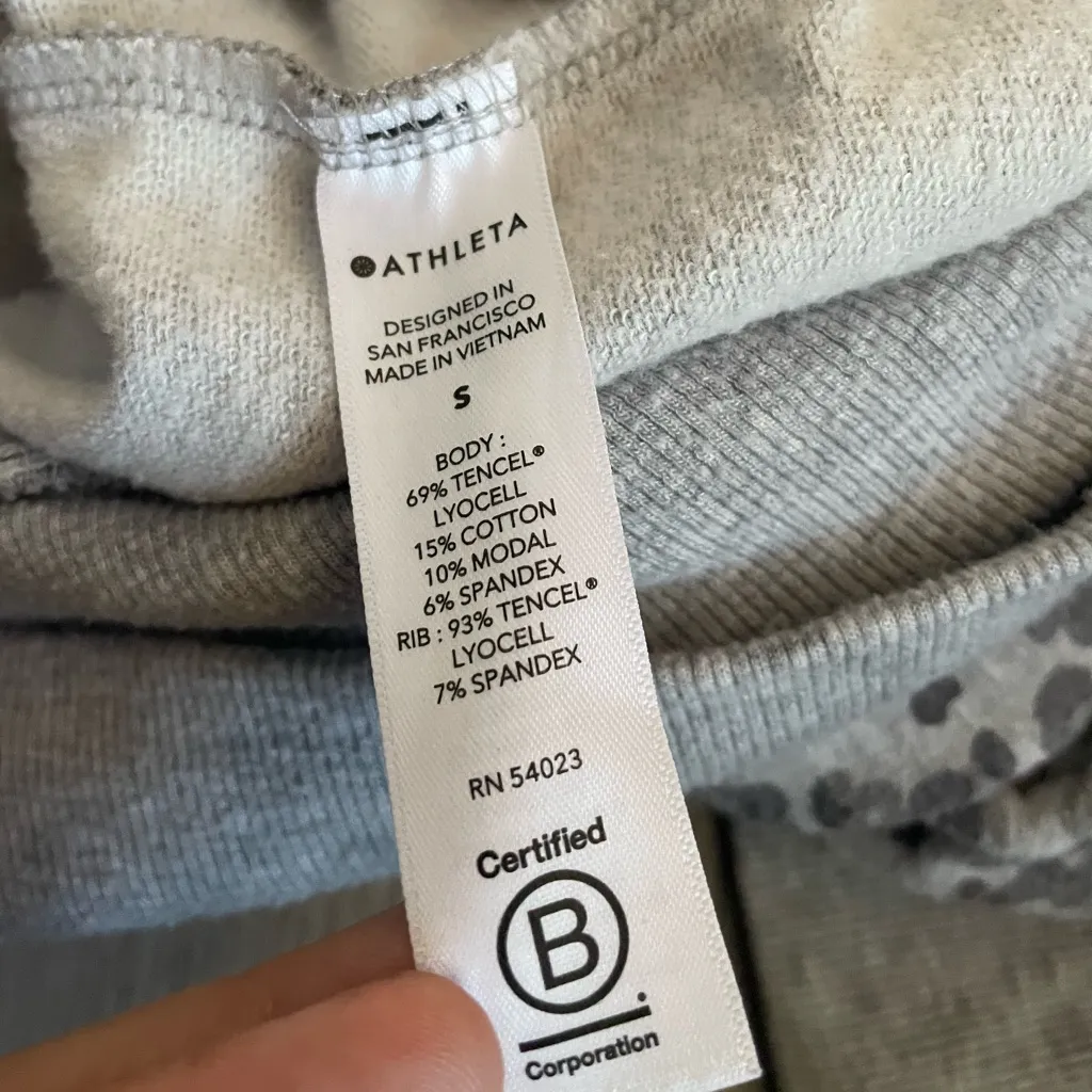 Athleta Gray Floral Balance Full Zip Hoodie Size Small Brand - Image 7