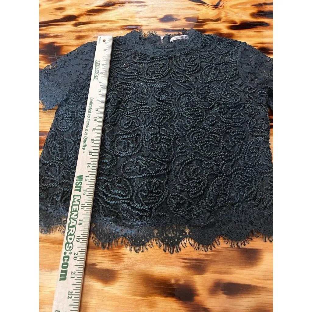 Zara Trafaluc Size Small Green‎ Cropped Crochet Women's Top Short Sleeve Zip - Image 4