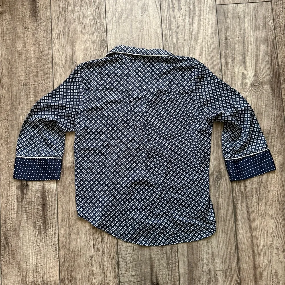 Gap  pajama style satin blouse - Image 5