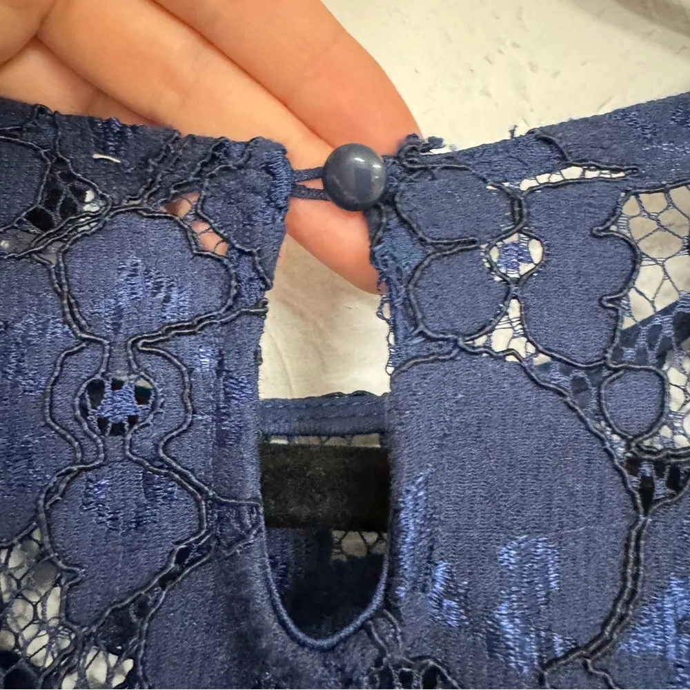 NSR Revolve Blue Lace Midi Sheath Dress Womens M Formal Preppy Date Night Classy - Image 8