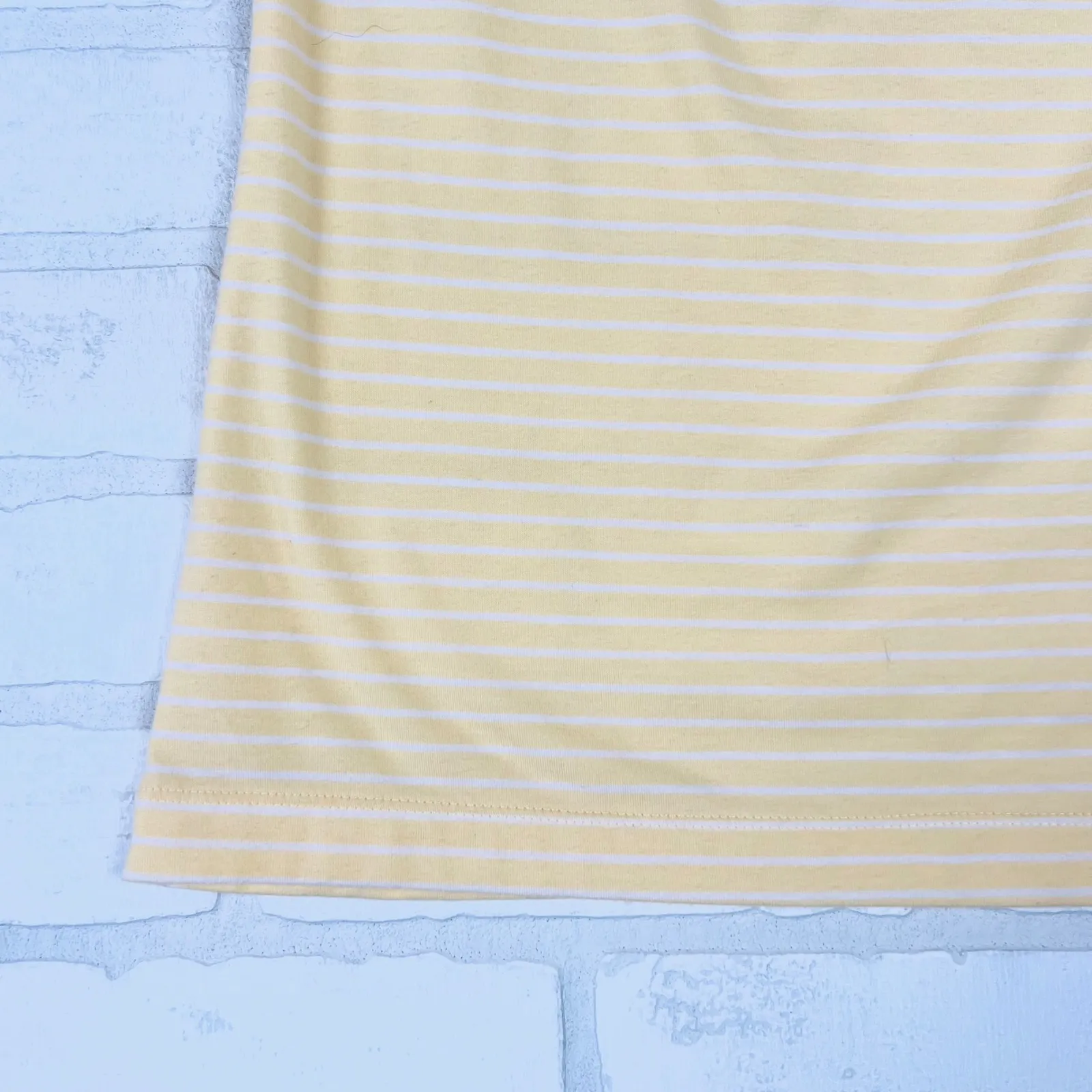 Columbia PFG Fishing Gear Omni Wick Sleeveless Top‎ Striped Yellow White Medium - Image 3