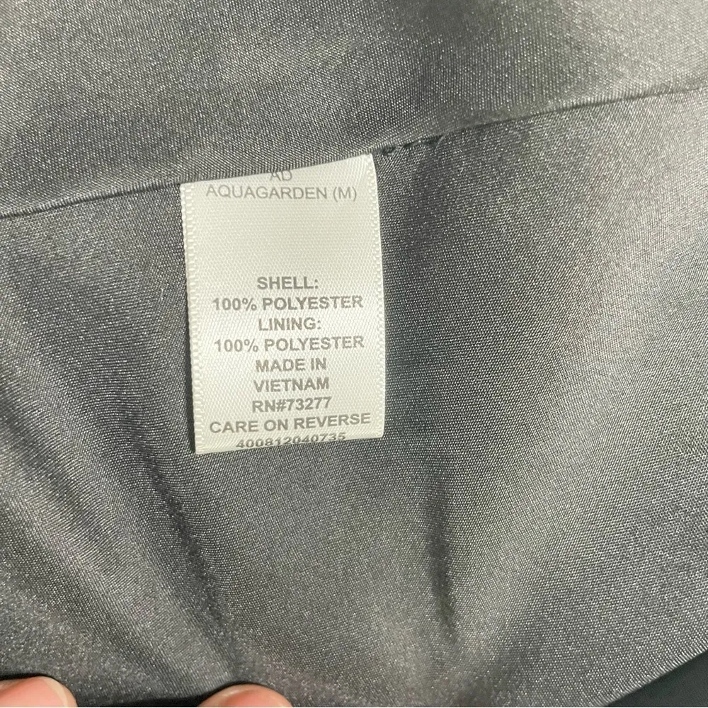 ELLE Aqua Floral
Print Pleated Fit & Flare Dress
Size M - Image 11