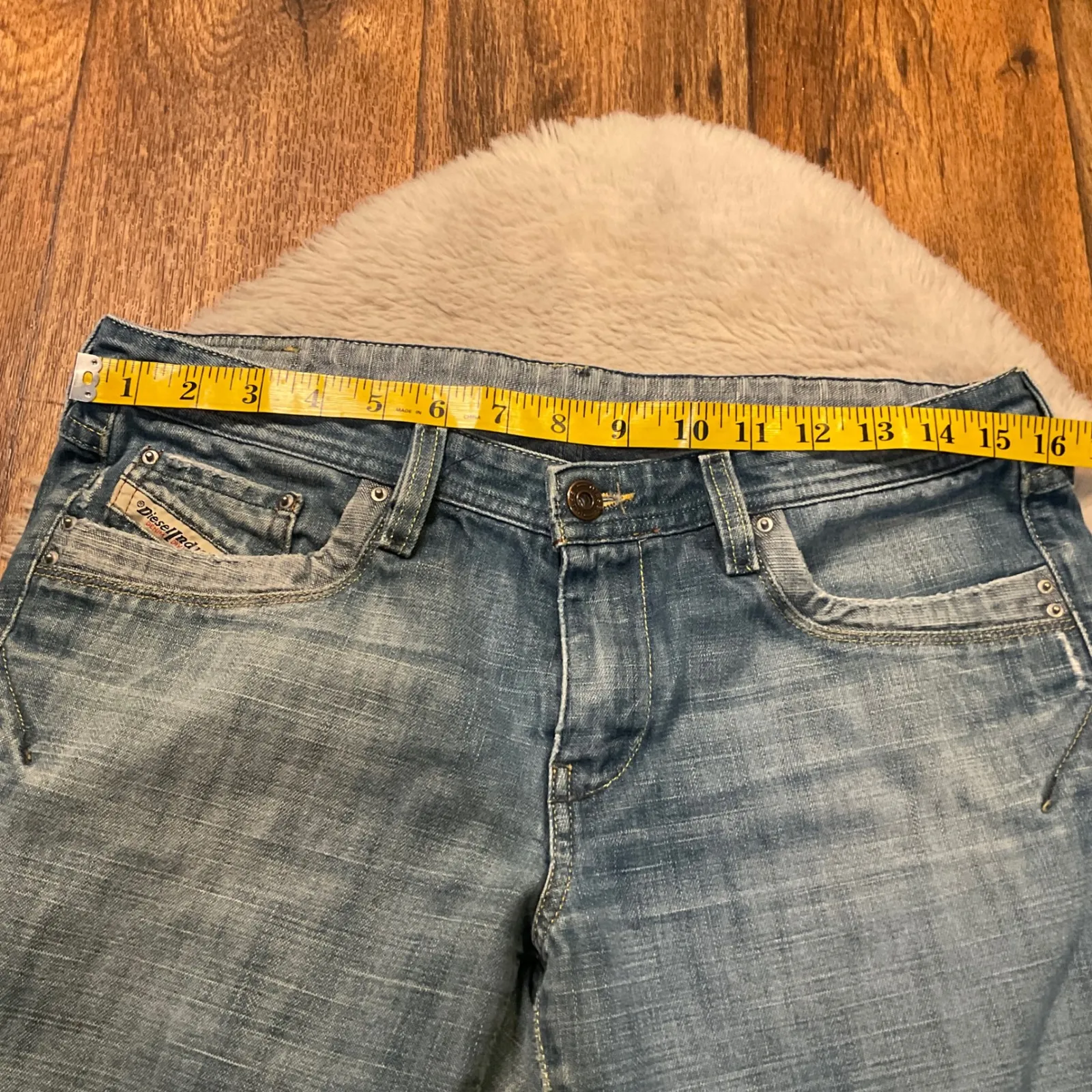 Diesel Jeans Size 30 Reggins Bootcut Leg Mid Rise Medium Blue Wash Womens - Image 5