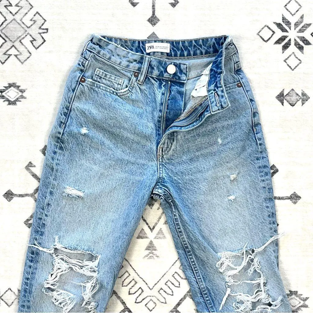 Zara High Rise Straight Leg Distressed Mom Jeans Size 2 - Image 10