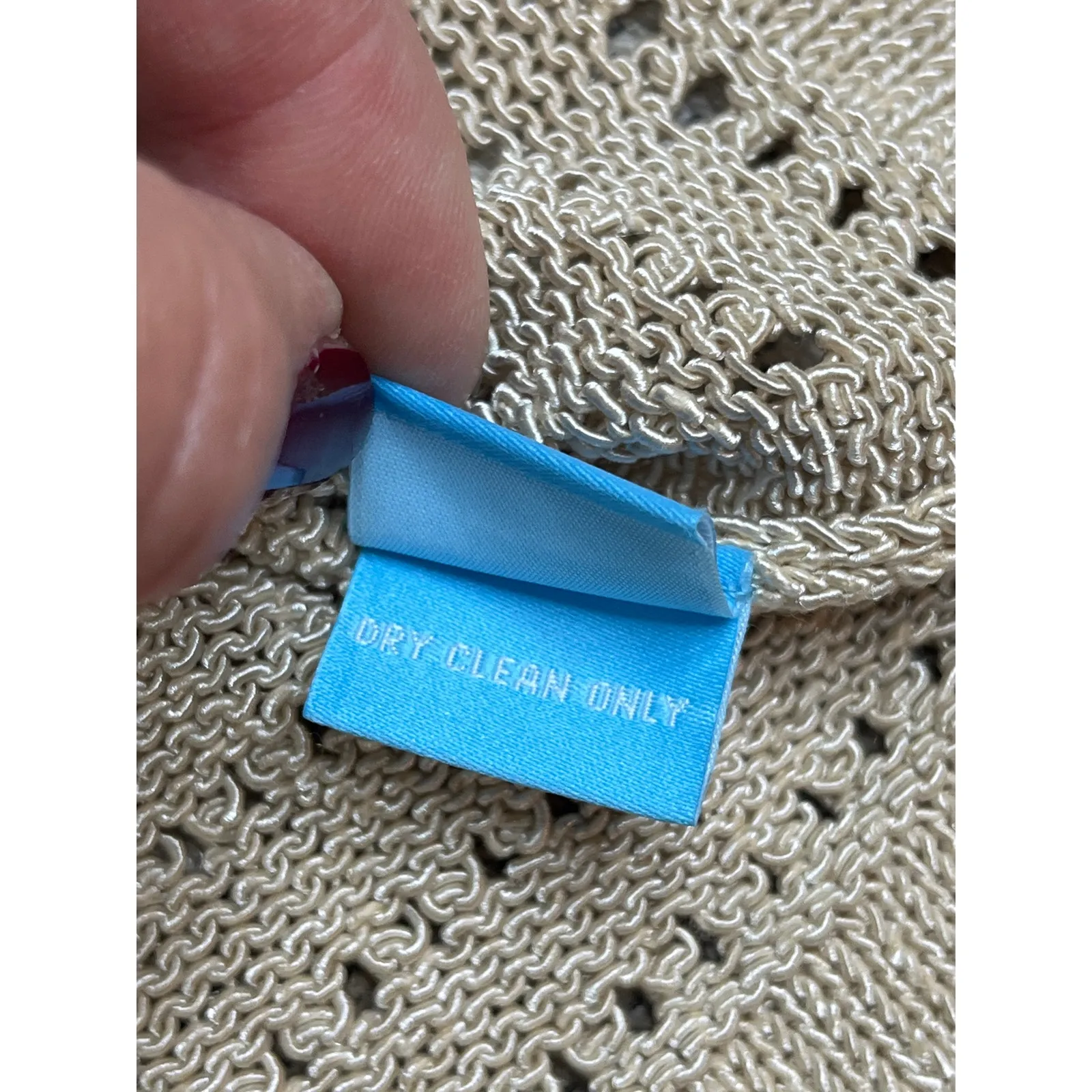 J. McLaughlin v-neckline loose knit 3/4 sleeve sweater, size small - Image 5