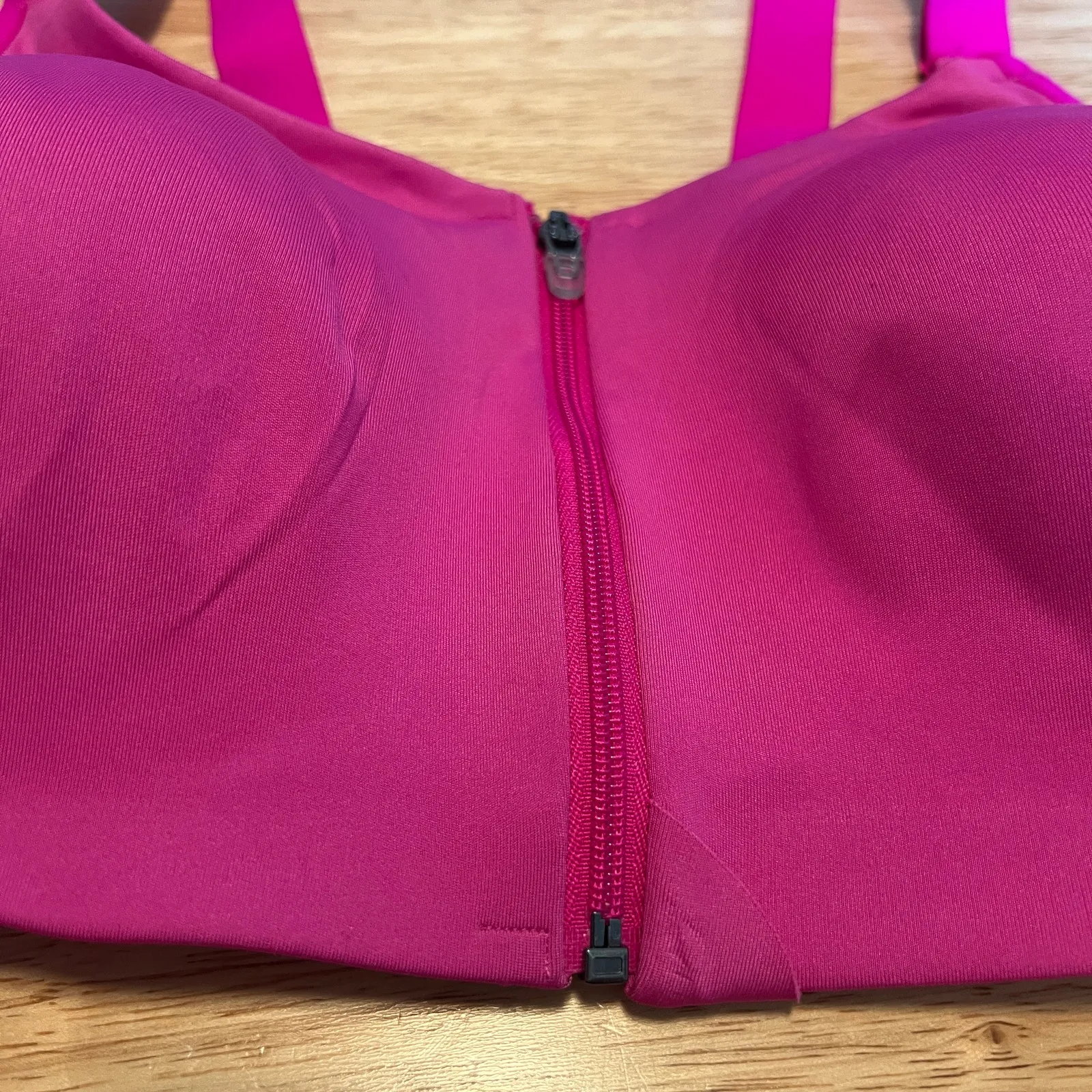 All in Motion Women's Pink High Support Zip Front Bra - Size 36D - NWT - Image 4