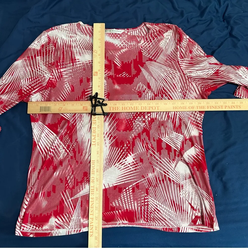 Peter Nygard Red and White Graphic Blouse - Image 6