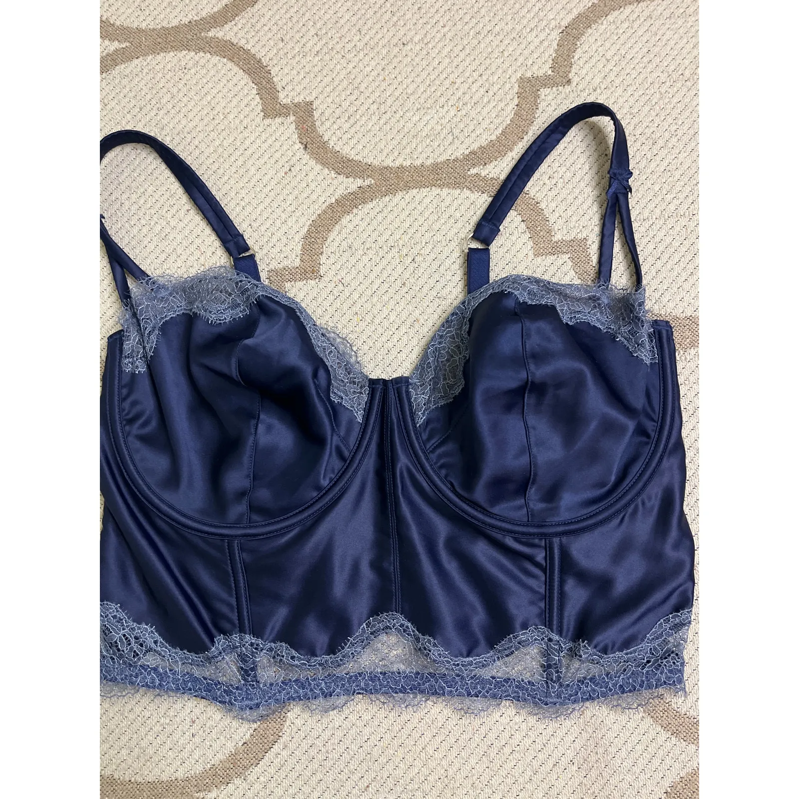 Victoria's Secret Dream Angels Unlined Balconette bra navy blue, size  36 DDD - Image 3