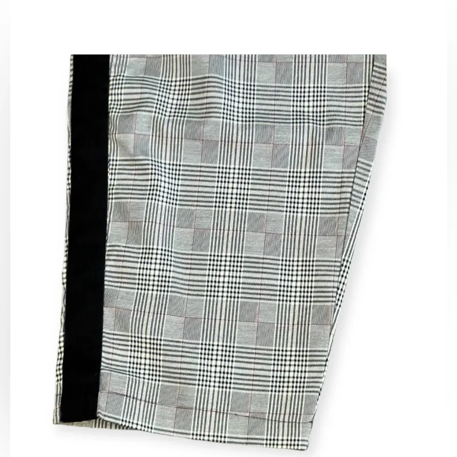 Urban Outfitters Women's Size 32 Plaid  Gray Black Velvet Side‎ Stripe Pants - Image 2