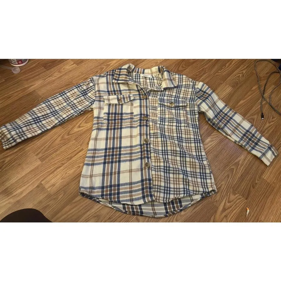 No Comment Plaid Flannel Shirt Size Medium - Image 4