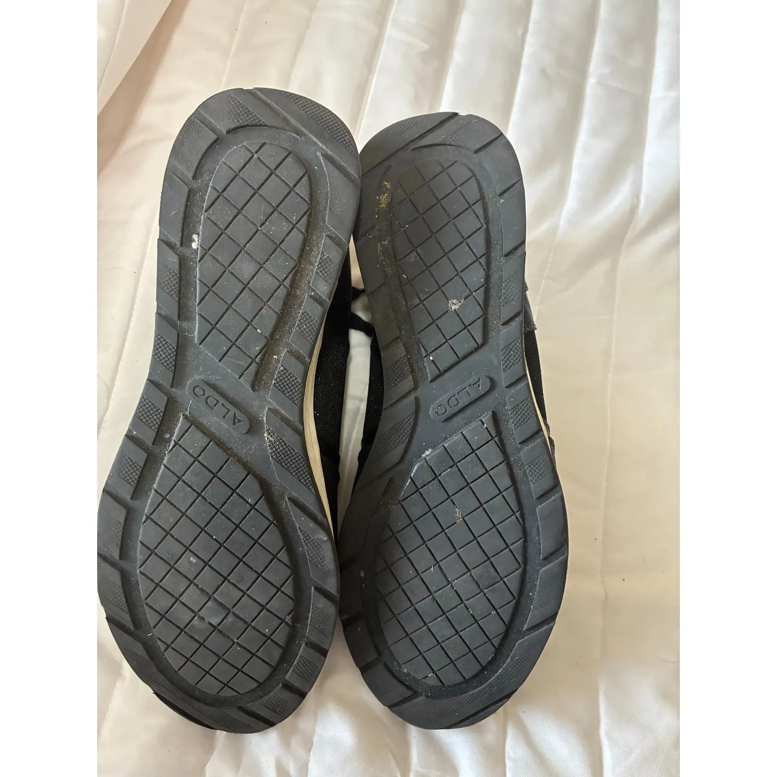 Aldo Black with Sparkly inserts‎ Wedge Sneakers Women's Size 11 - Image 7