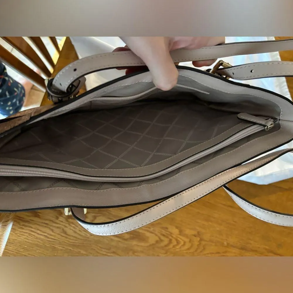 Michael Kors Rose Gold Purse - Image 3