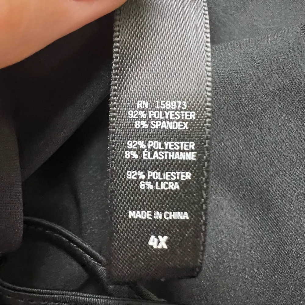 SKIMS Woven Shine Cami in Onyx. Size 4X. New Without Tags. - Image 6