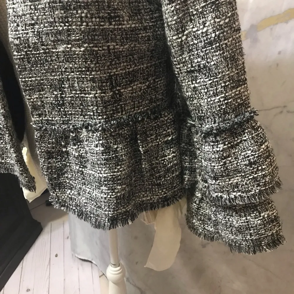 Chico’s bell sleeve gray tweed peplum blazer, M - Image 3