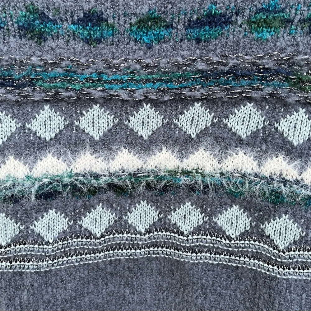 NWT Time and Tru fair isle sweater Gray Size M - Image 4