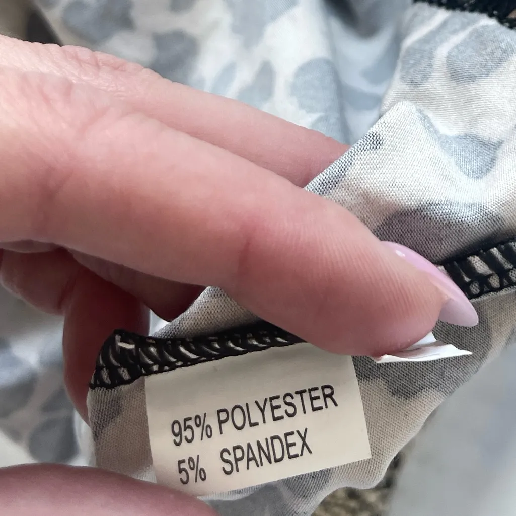 NWT 2 CROP TOPS WITH LEOPARD AND SNAKE PRINT S Brown - Image 6