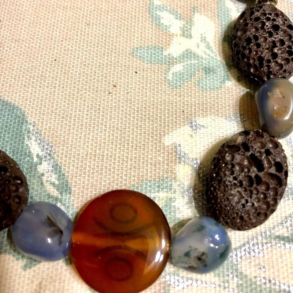 Beaded Stone Chunky Statement Necklace With Toggle Closure NWOT - Image 14