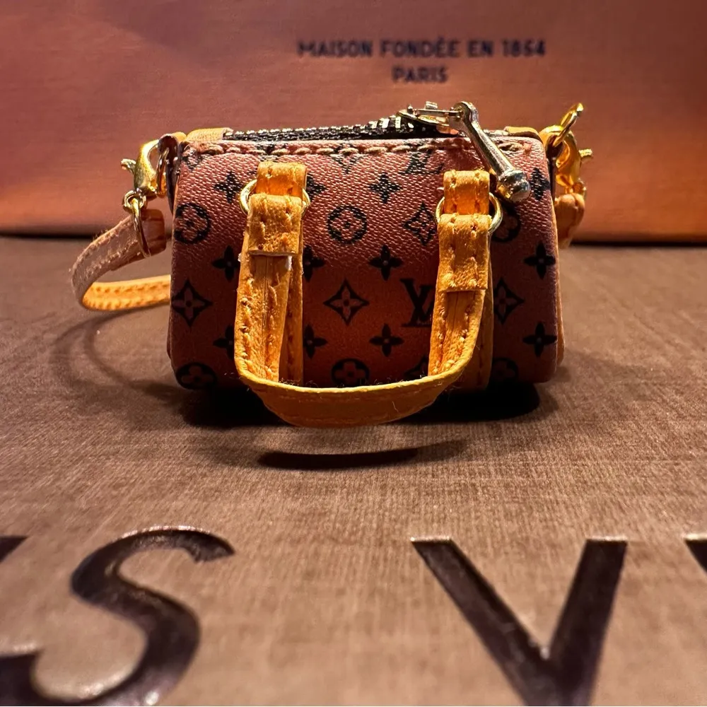 NEW HANDMADE Fashion light brown/orange speed pu leather mini bag charm/keychain - Image 8