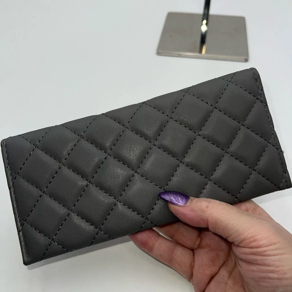 Badgley Mischka Long Quilted Vegan Leather Wallet - Image 7