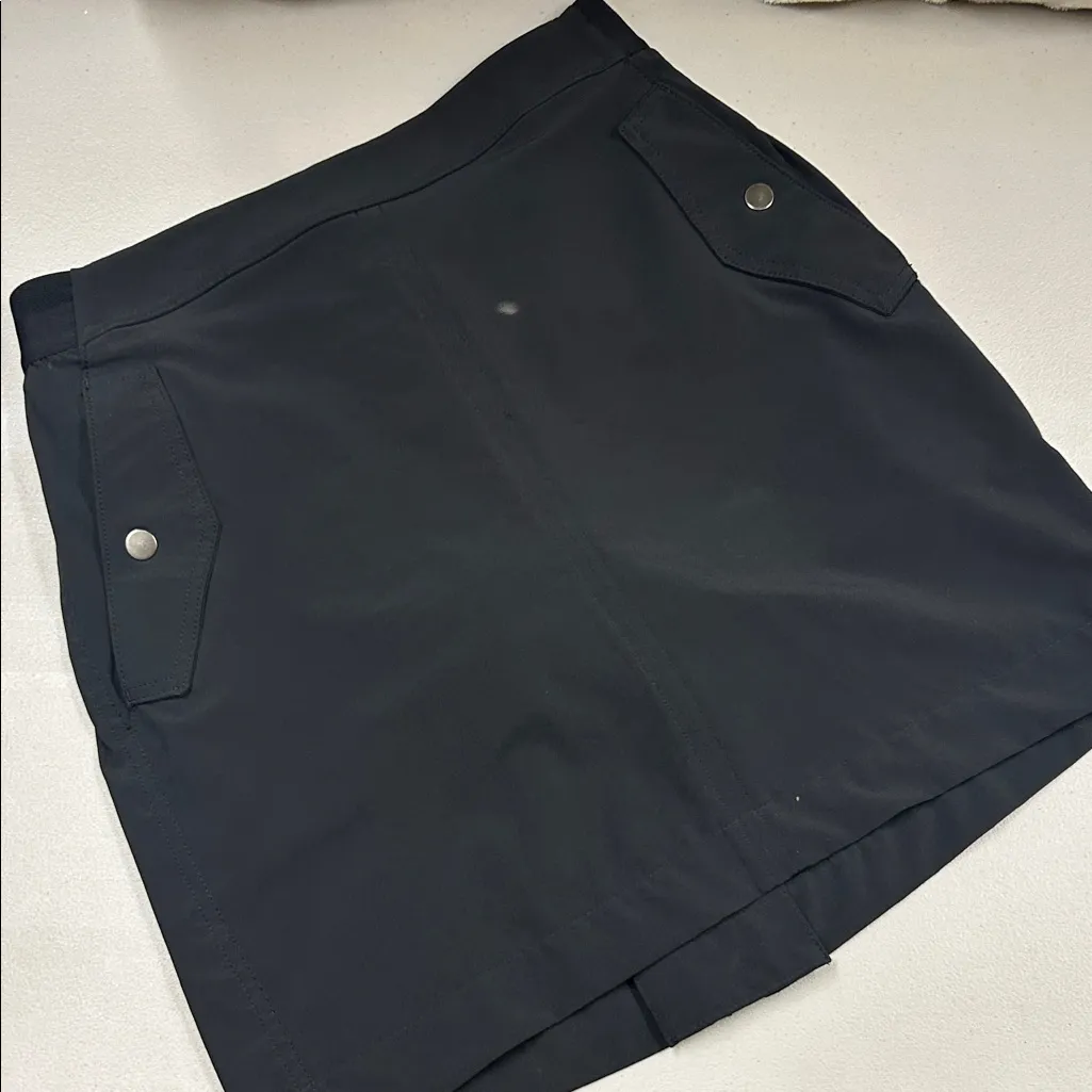 Athleta Black Vienna Cargo Skort Shorts Skirt Button Pockets Elastic Waist Sz 8 - Image 2