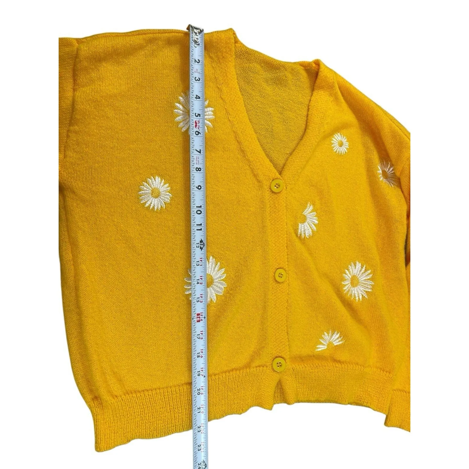 Sunshine Yellow Daisy Embroidered Button Front Cardigan Sweater M Short/Cropped Size M - Image 5