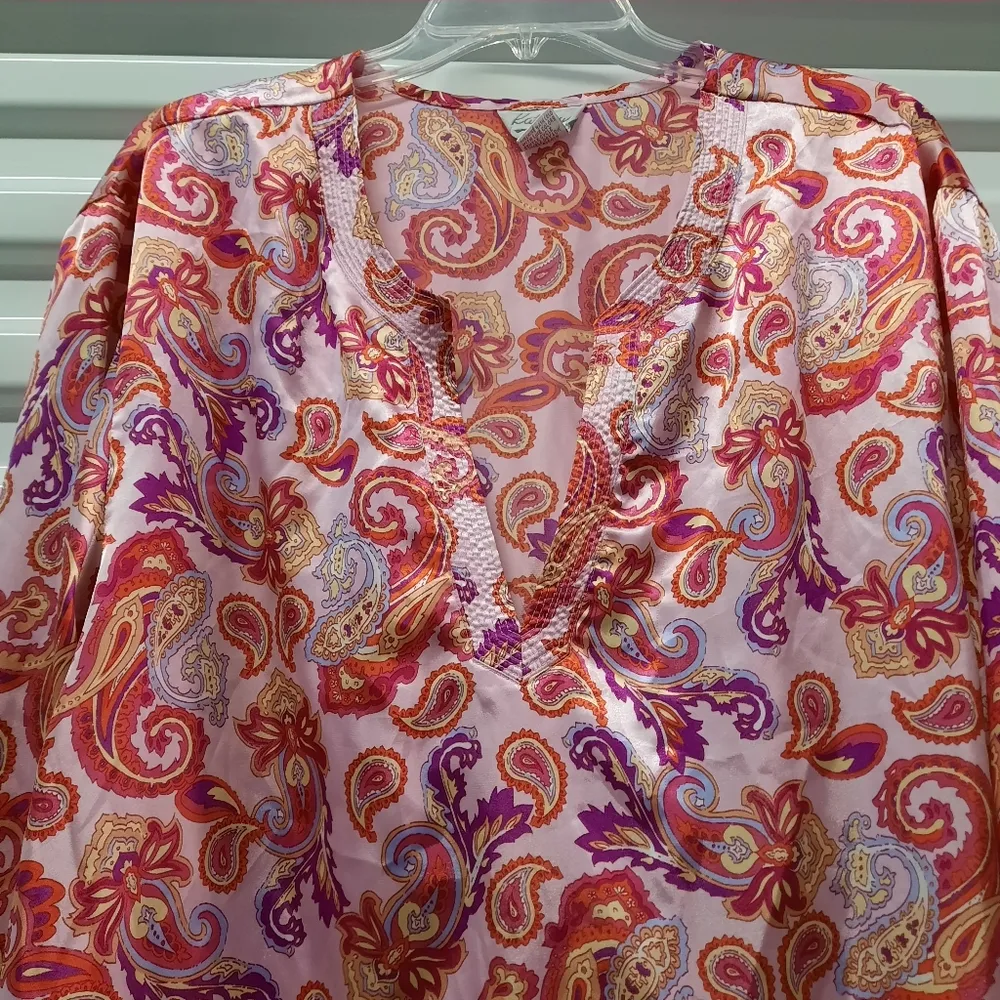 Kathryn Lounge Pajama Top Women Size 1X Pink Paisley Satiny Sleepwear Barbiecore - Image 2