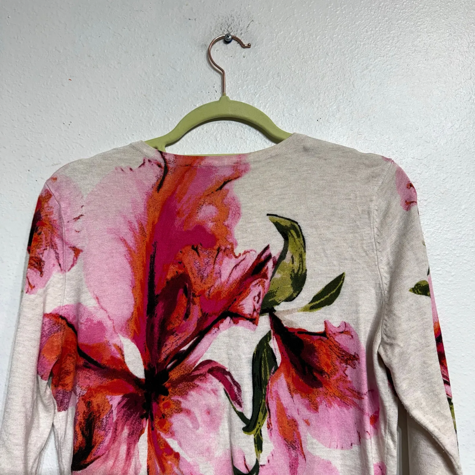 White House Black Market White Floral Cardigan Sz M - Image 9