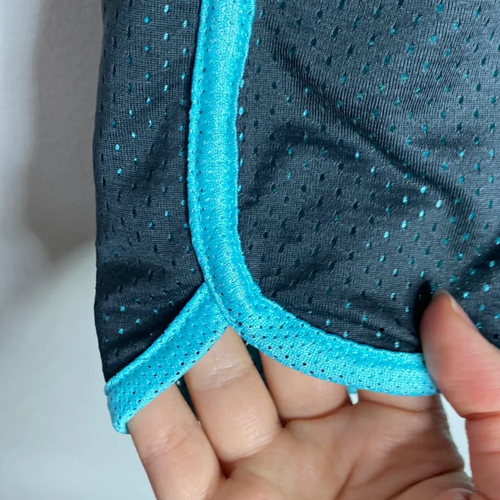 Nike mesh contrast drawstring athletic shorts size S - Image 83