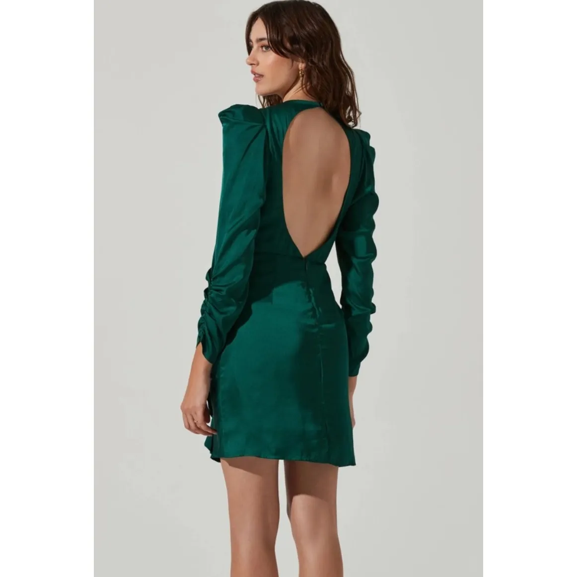 ASTR The Label Green Ruched Satin Long Sleeve Mini Dress NWT Size XL - Image 2