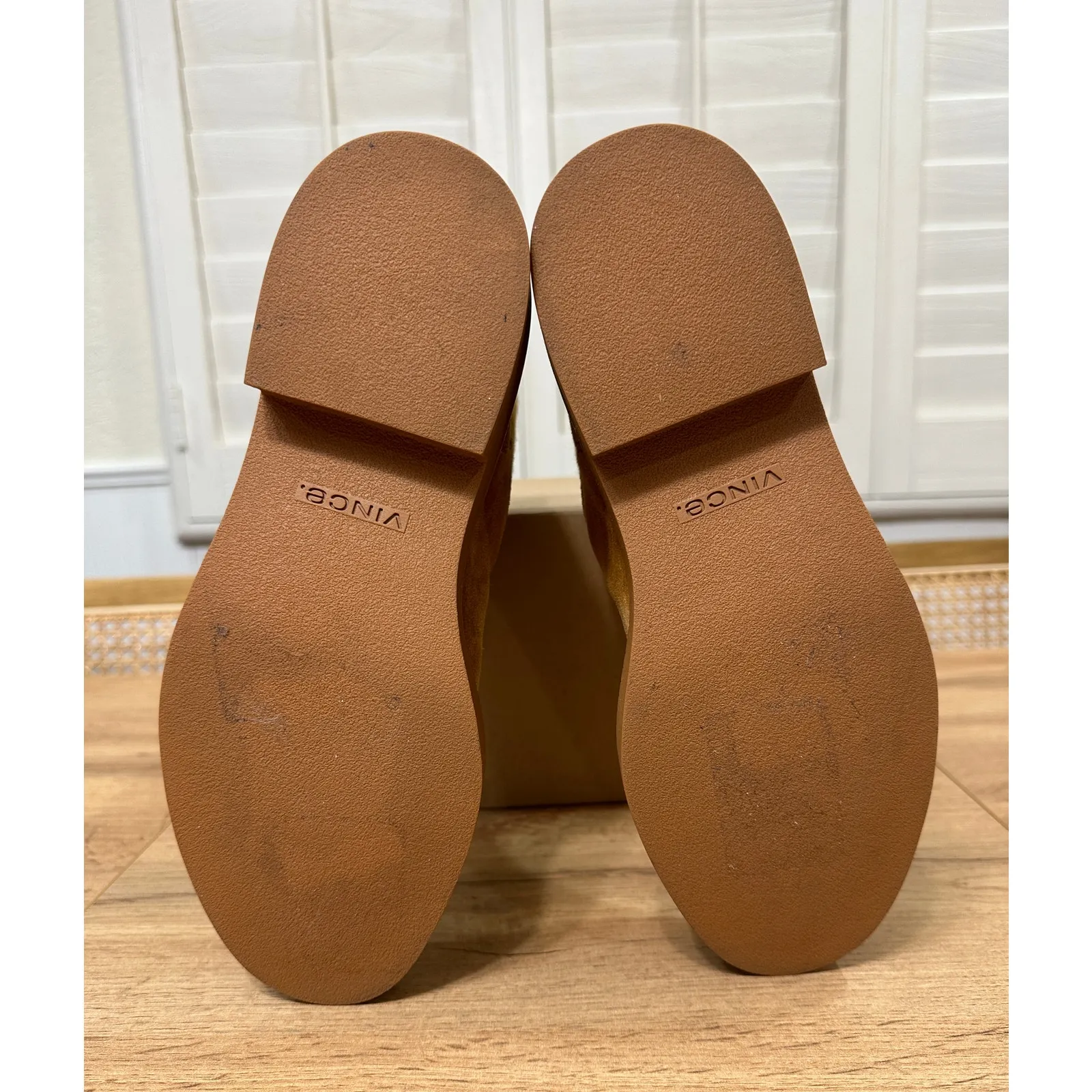 Vince Kegan Chelsea Ankle Boots Camel Suede Size 7 US Pre-Loved Water Repellant - Image 13