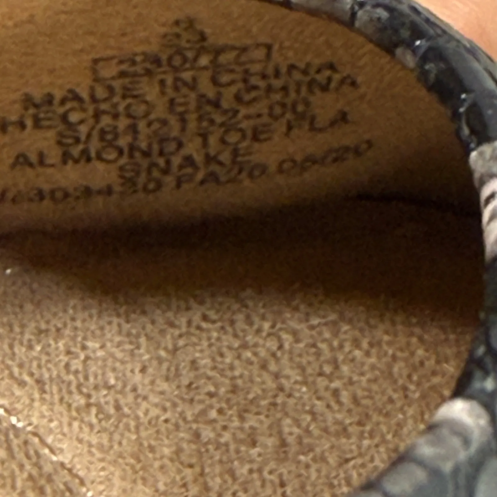 Old Navy 6 Flats Snakeskin Black Faux-Leather Almond Toe Ballet Comfort Office - Image 5