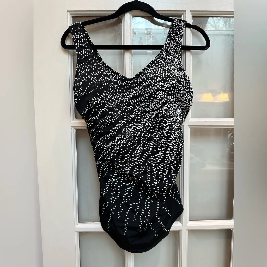 Swimsuits For All Women's Dotted Sarong Front One Piece Swimsuit Size 14 NWT Black - Image 9